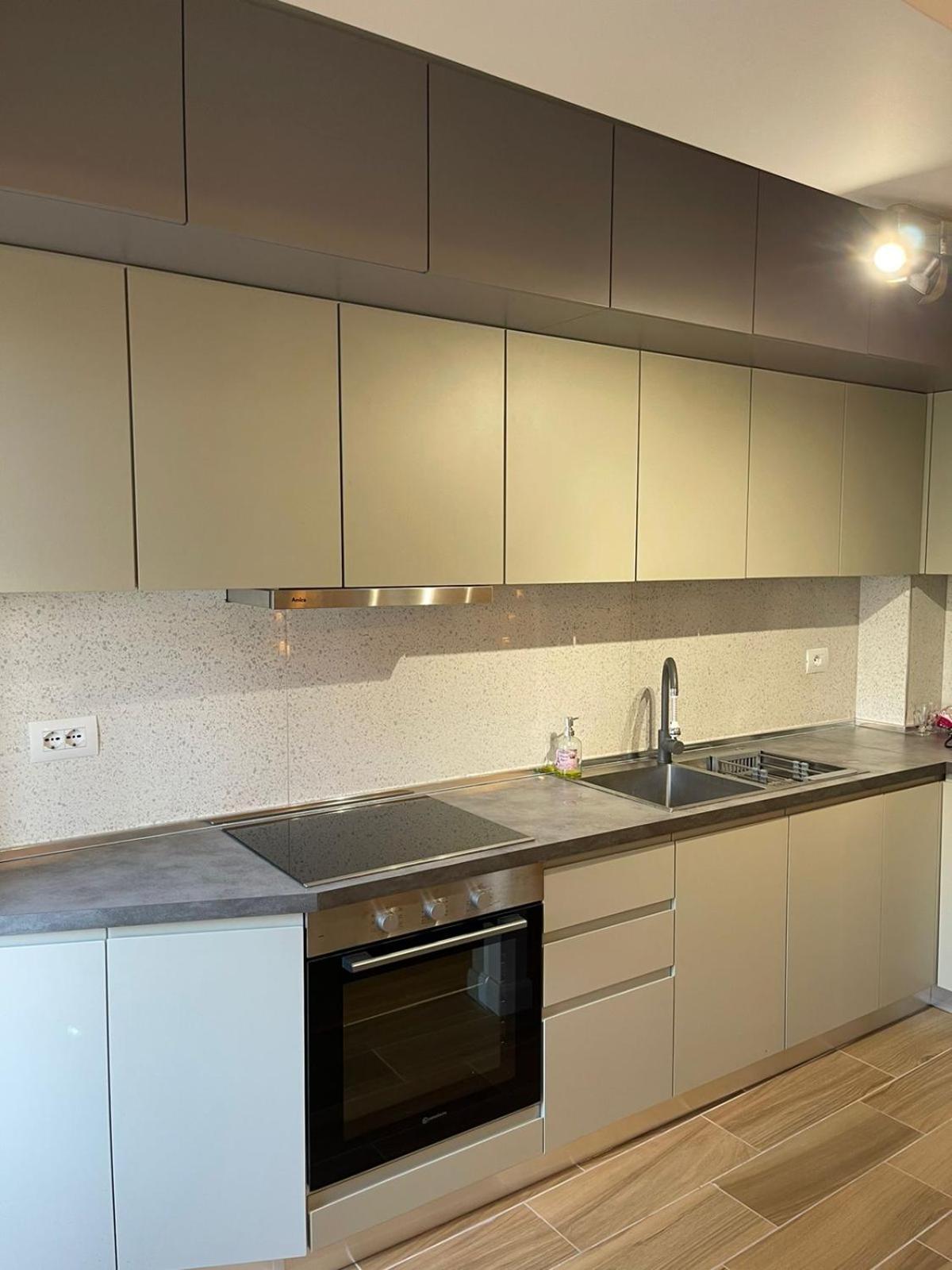 Dream Apartament Тирана Екстер'єр фото